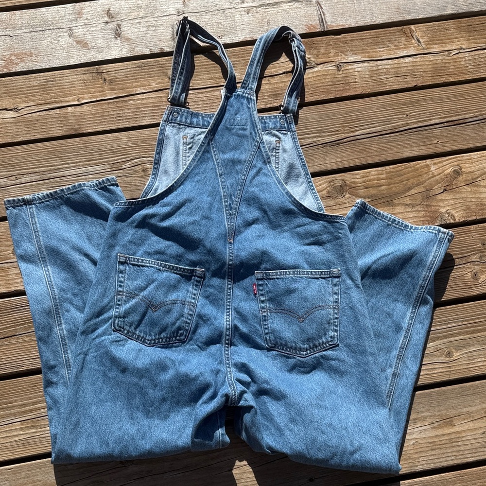 Like New Levi's Baggy Overalls - Picture 3 of 4